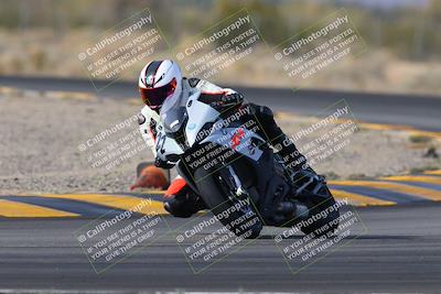 media/Dec-17-2022-SoCal Trackdays (Sat) [[224abd9271]]/Turn 7 Set 1 (1125am)/